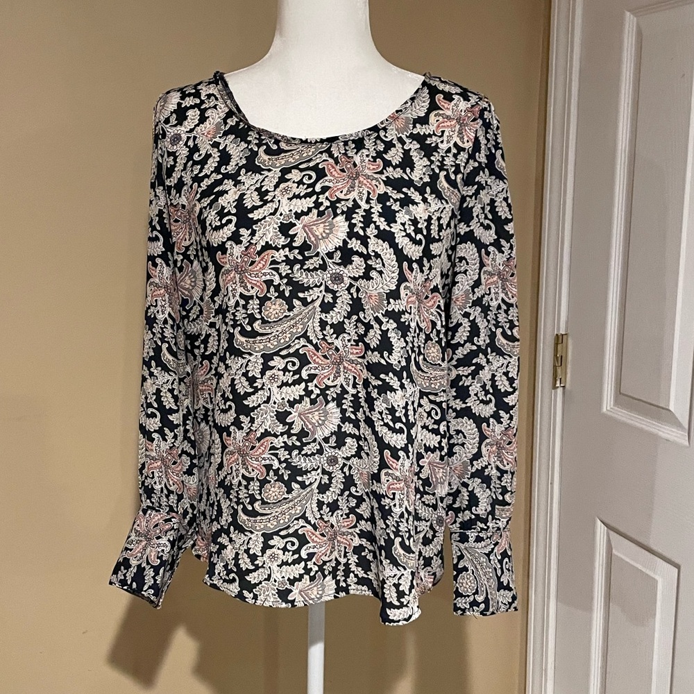 Loft floral blouse with gold button detail - Size Medium